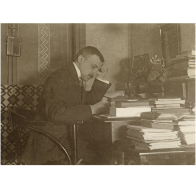 Fekete László tudományos munka közben